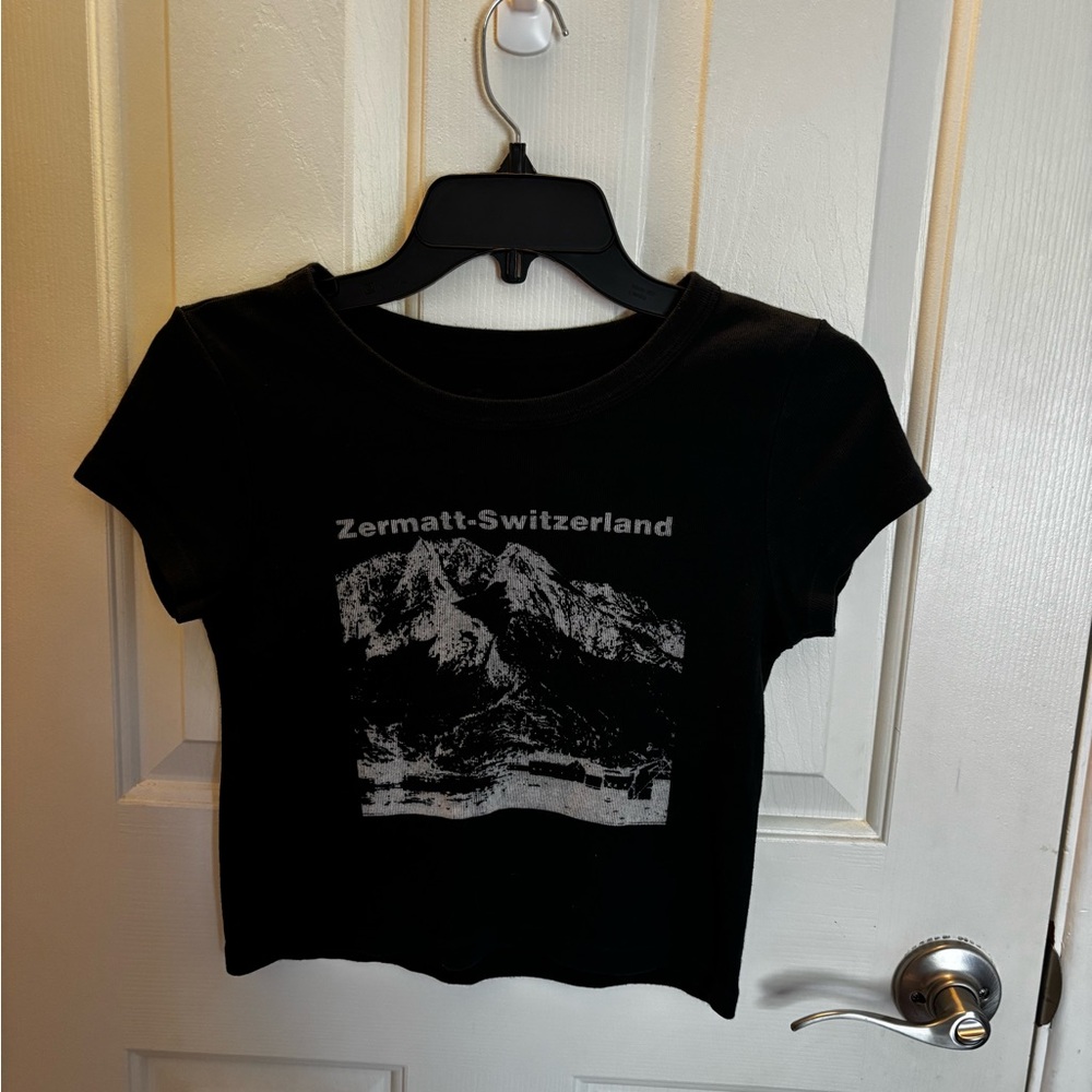 Brandy Melville Black Graphic Crop T-Shirt